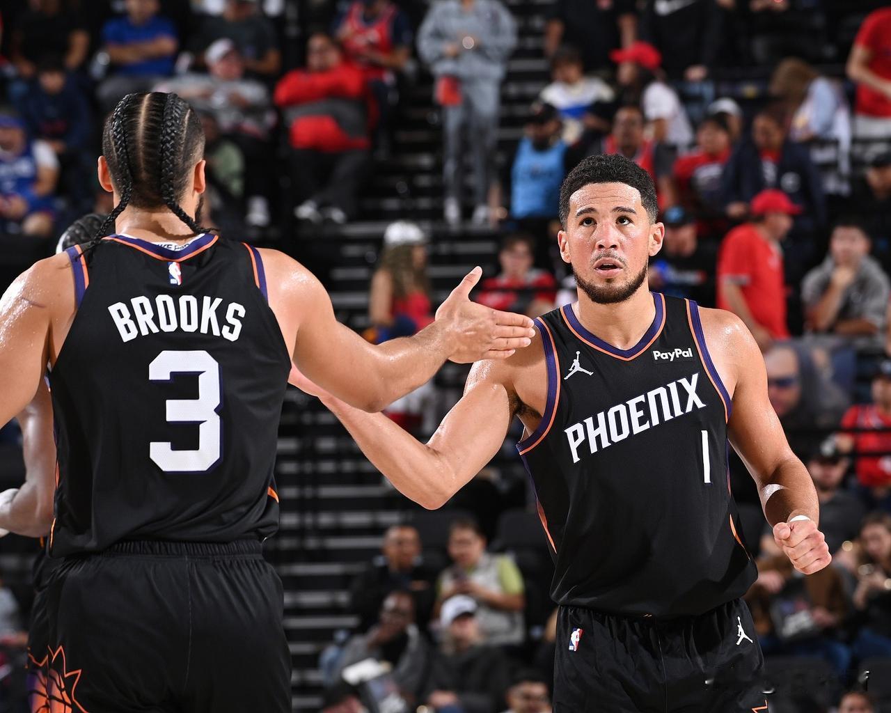 实力还是强啊！布克最近缺席4场比赛，太阳队战绩3胜1负：1、布克打老鹰的比赛