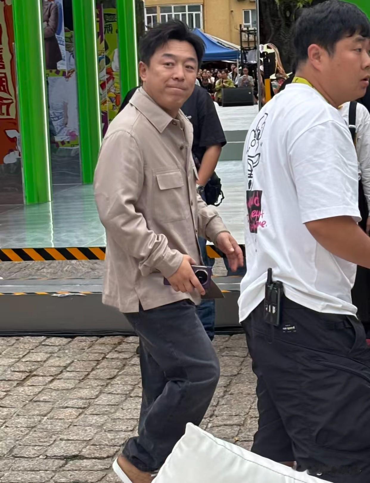 黄渤怎么会这么牛？蔡康永翻车后，大家翻出了当年金马奖黄渤和他的对话，咱们来还原一