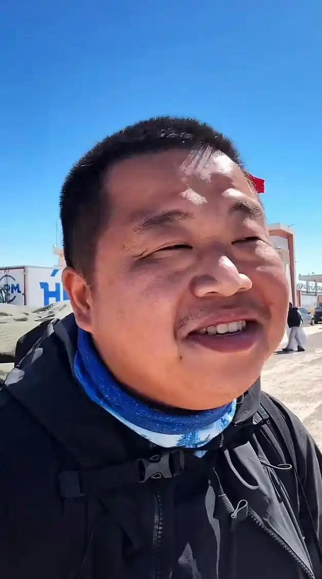 我被中国人绑架了！这一句话让人后背发凉。蓝战非这事很不对劲。在国外被自己