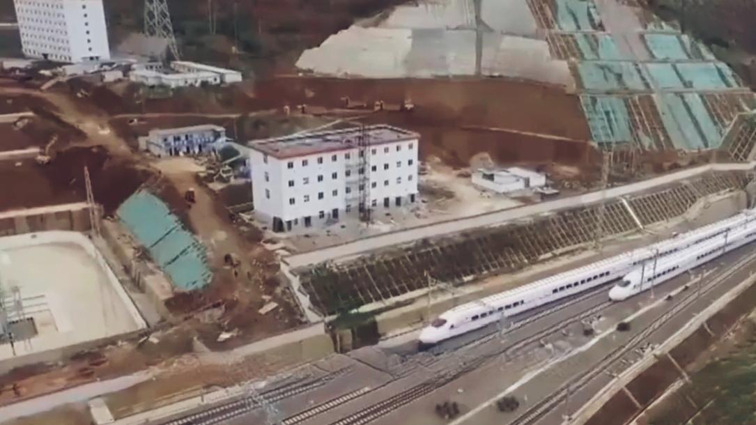 🔥渝昆高铁云南段冲刺！2026年底可坐350时速高铁。好消息！渝昆高铁云南段进