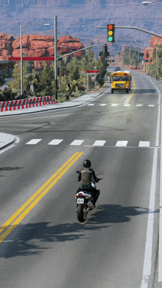 这个摩托车看起来怪怪的，还好是游戏画面。