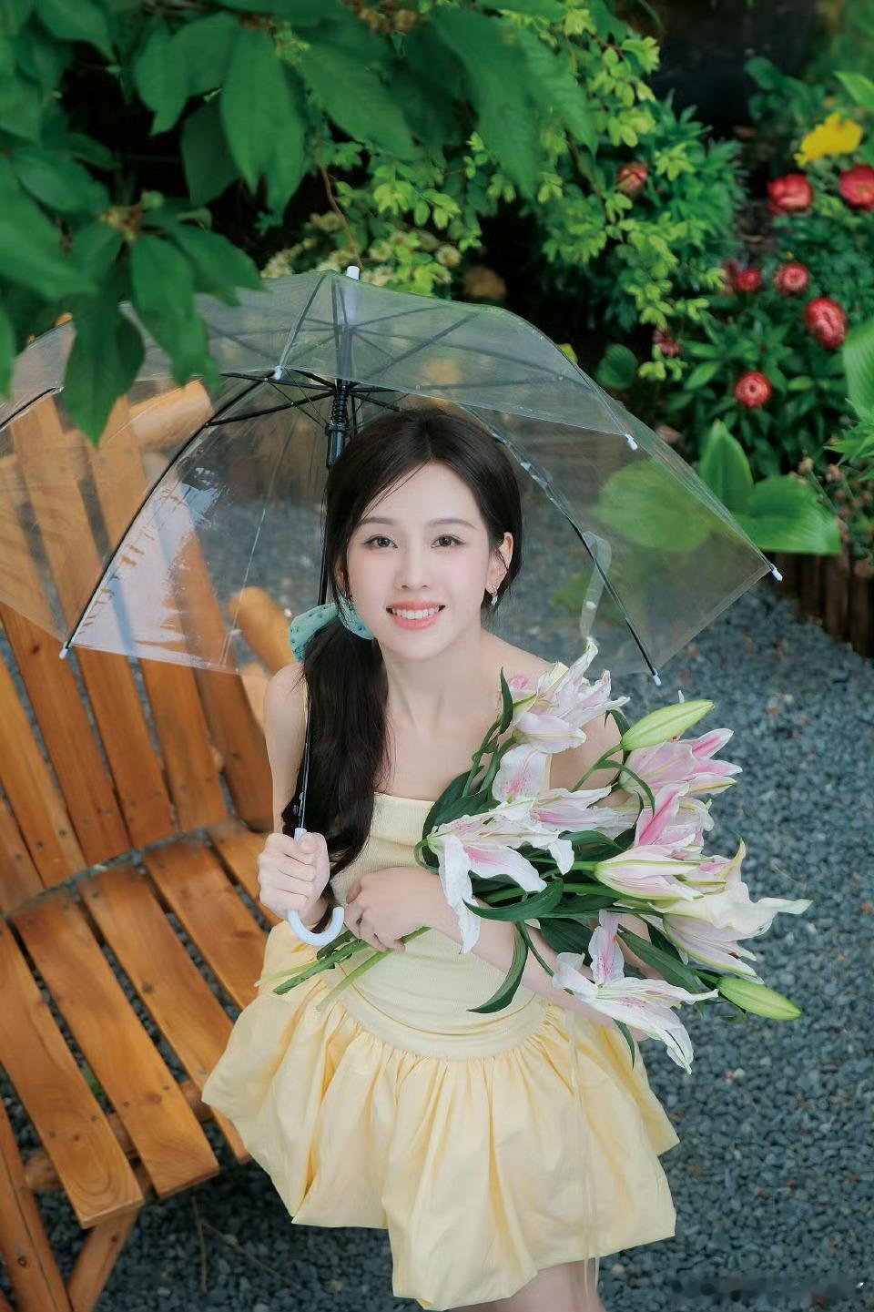 陈都灵这组写真真的好清新​​​