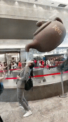 小姐姐也太调皮了😜