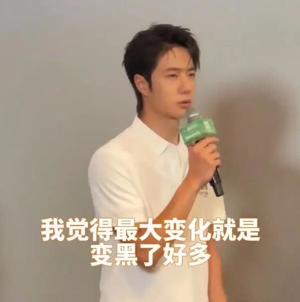 王一博从巴黎回来变样了王一博从去年五月电影上映后突然消失了。粉丝和网友都在问