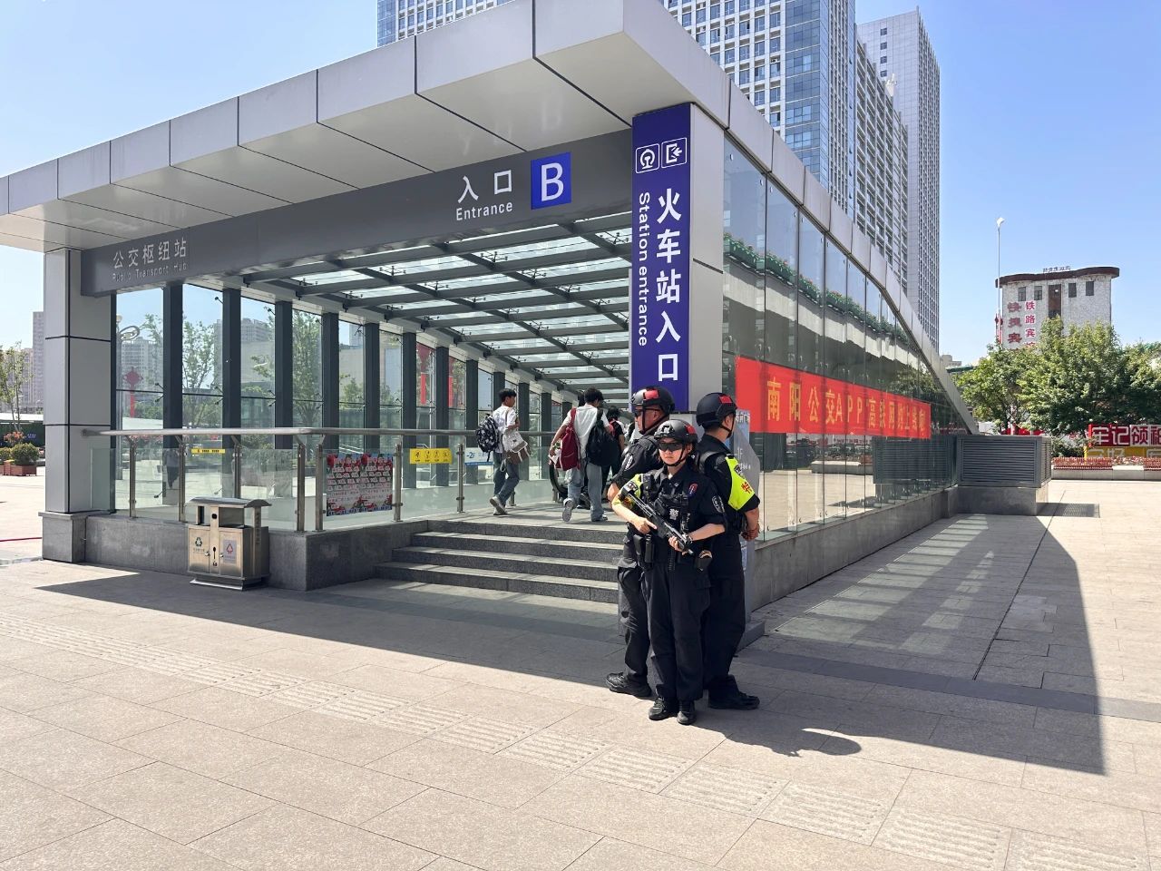 南阳特警QCQ171烽火问鼎计划​​​