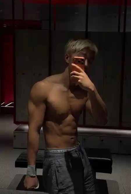 两年从200斤到130斤，什么水平？虎扑健身上虎扑搜步行街主干道