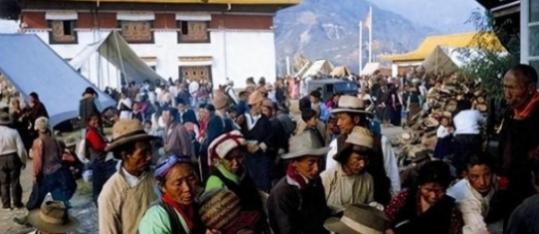 1975年，印度不顾全世界的反对，强行吞并了喜马拉雅山脉中的小国锡金，这个只有7