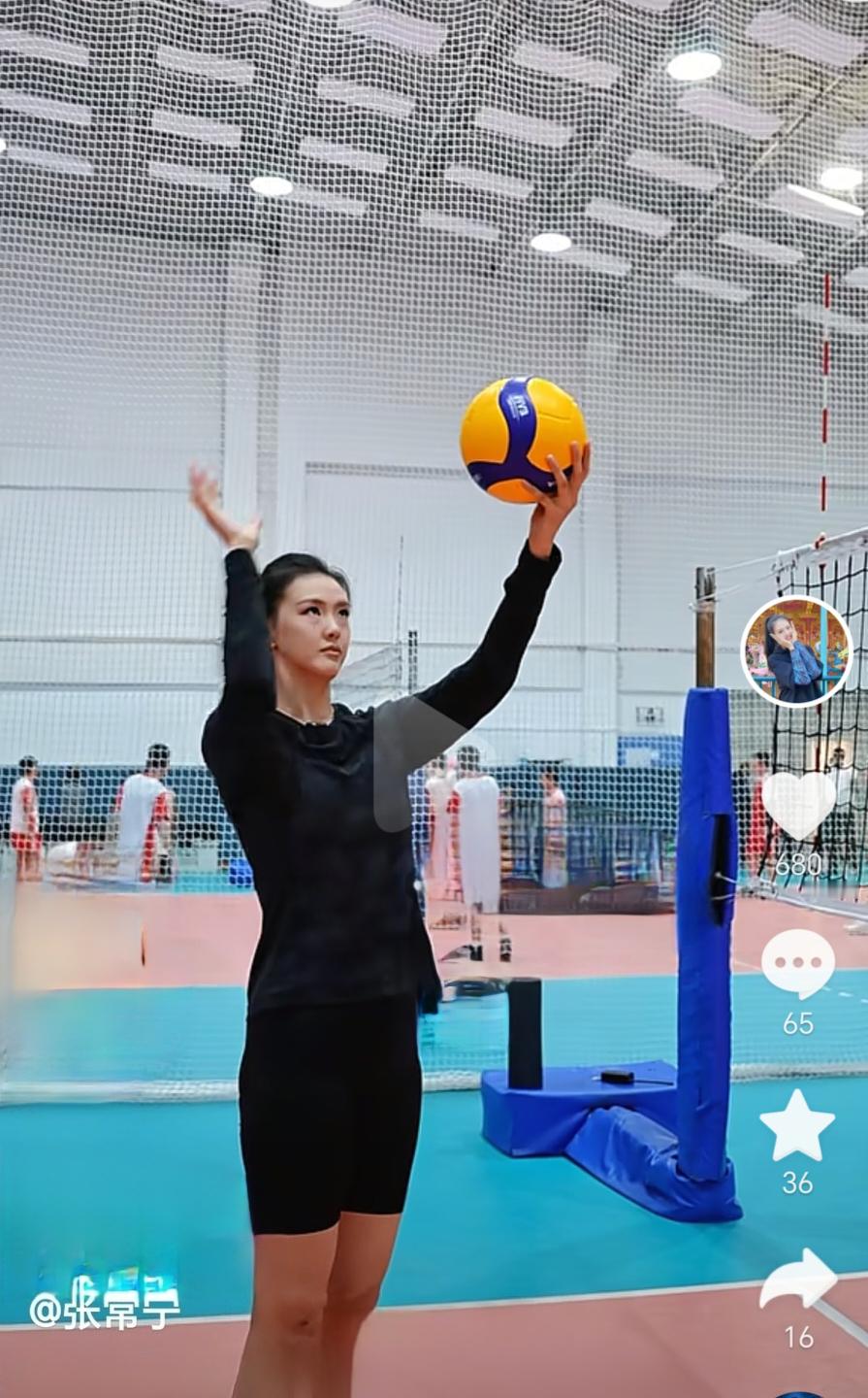 朱袁张1块2毛9叮铃铃，张老师又开课啦！这次常宁宝宝的排球🏐小课堂要教大家如