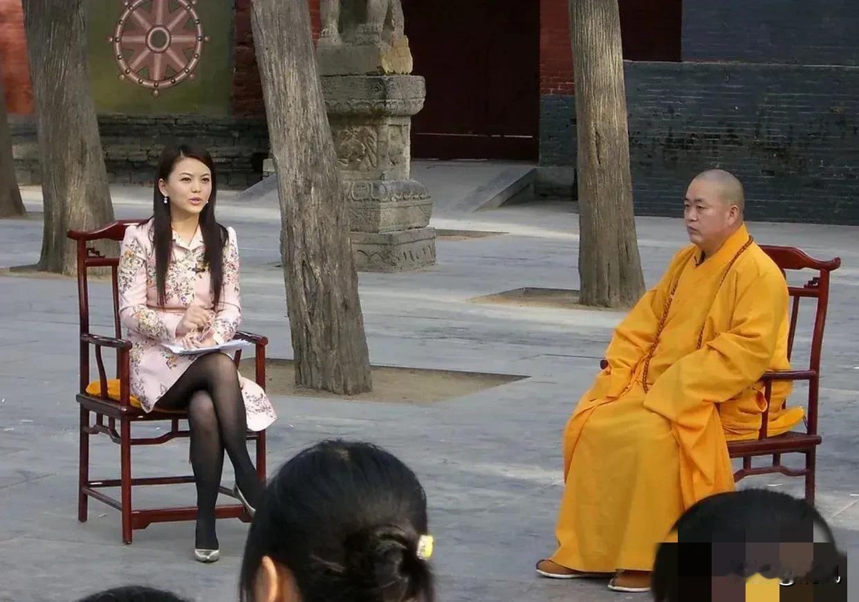 就离谱！释永信出事，怎么把李湘16年前的旧照给扒出来了？那张照片，是200