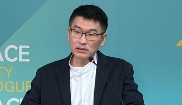 民进党前民代郭正亮在22日的节目《大新闻大爆卦》中分析，随着国民党高雄市长参选人