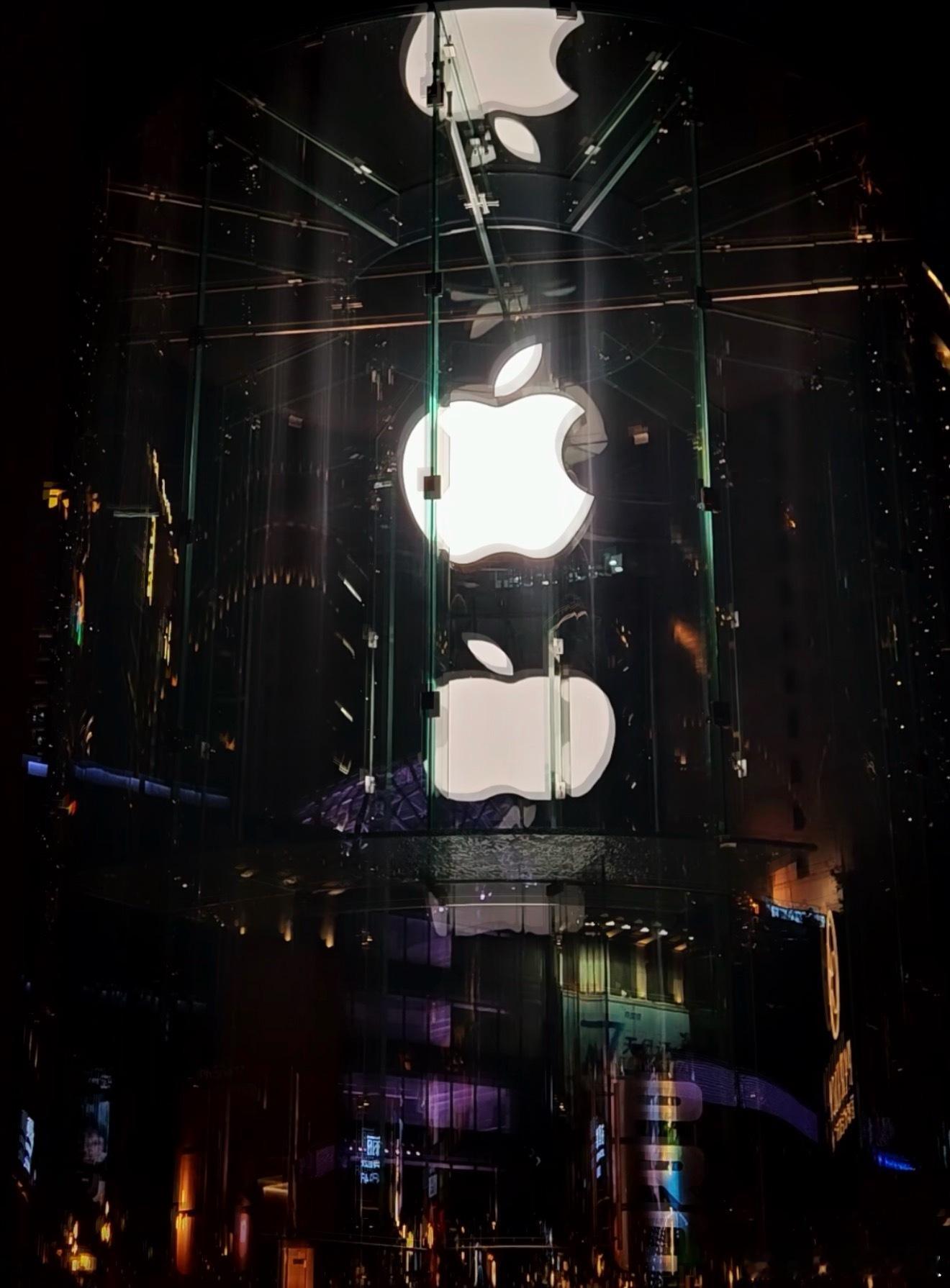 事情是这样的：AirPods4左耳出现了间歇性杂音去售后看了一下，售后小姐姐冲