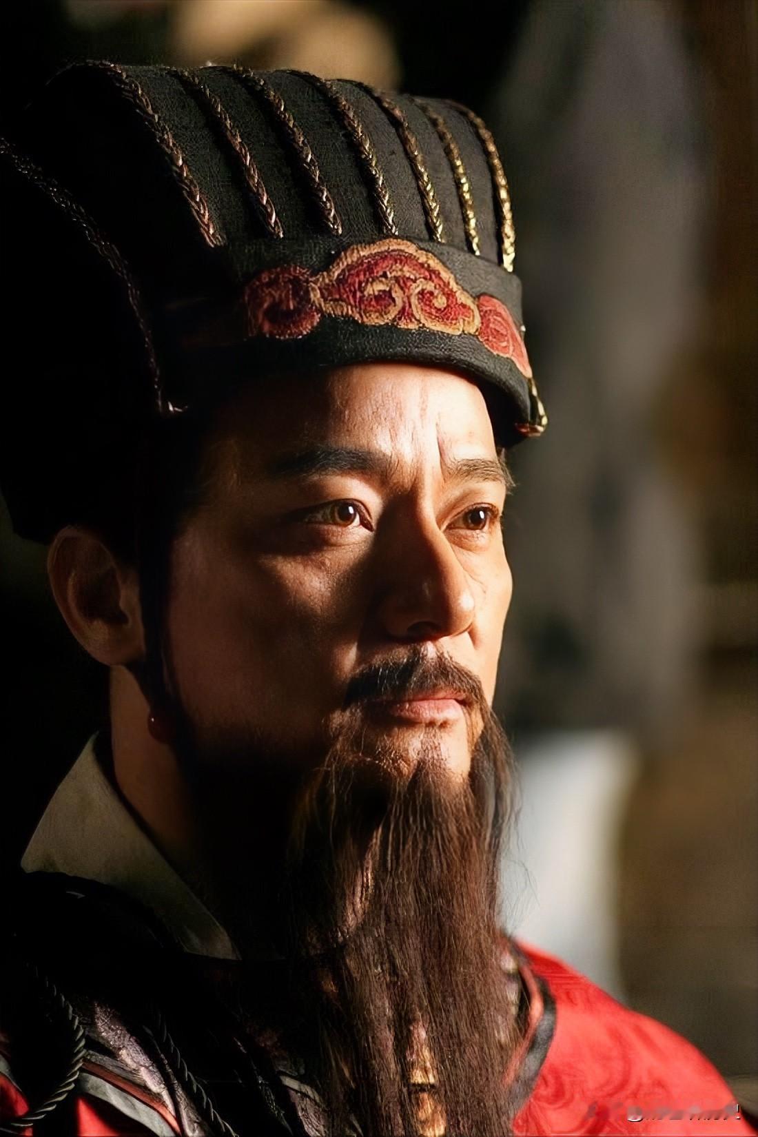 严嵩掌权的时候，张居正坦坦荡荡，严世藩甚至说出“满朝文武，唯张叔大不似乞食者”；