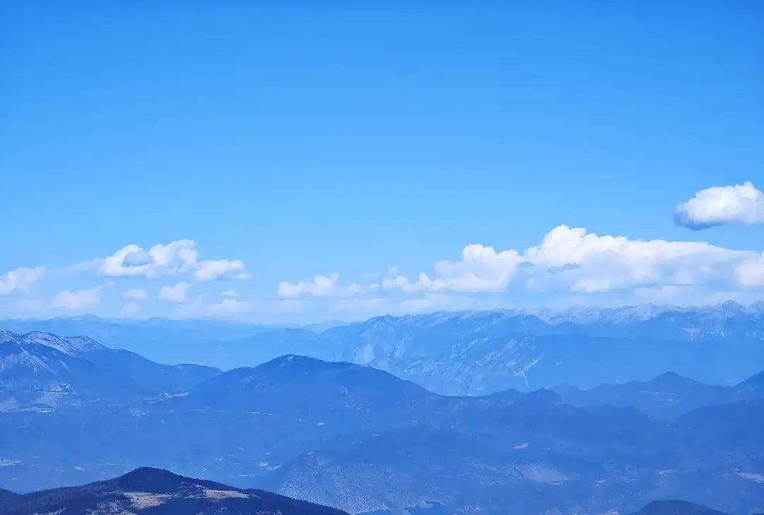 江苏主场58%胜率被掀翻最后两分钟漏判救青岛一命，江苏自己18次失误更致命