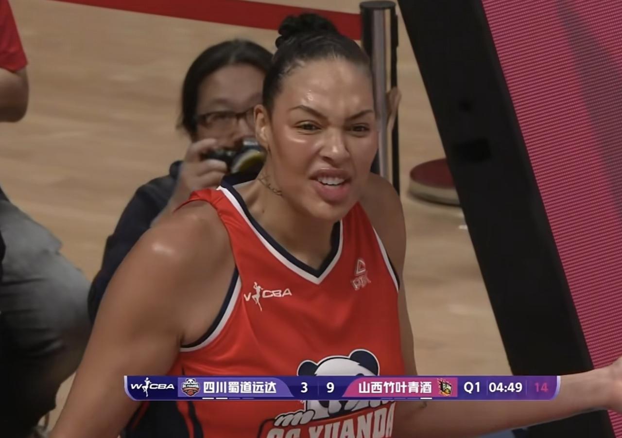 真是有点感慨，山西女篮和四川女篮的总决赛第四场，堪称生死战，看得人手心冒汗。不