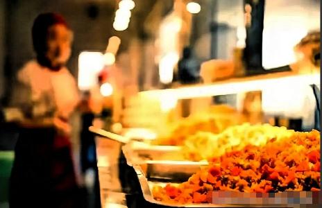 到2027年底，中小学必须自营食堂，不得“校外配餐”，哪怕条件再艰难，也要想方设