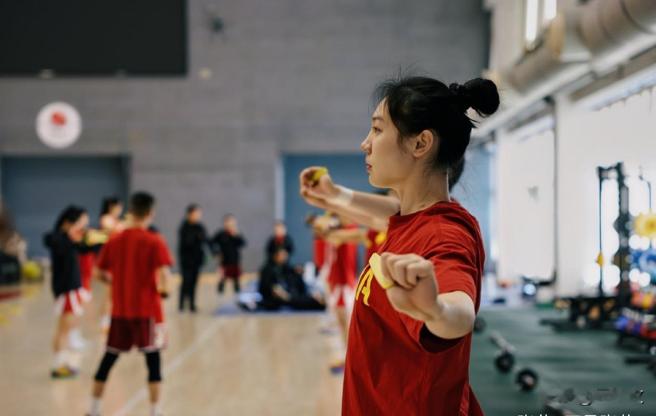 山西女篮签下张茹血赚了，不仅赚了大把流量，还升级了季后赛阵容深度，增强了夺冠实力