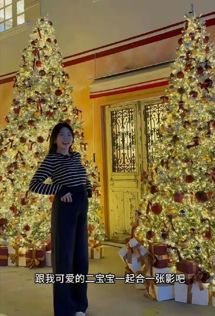 程晓玥20周孕肚超大，二胎似女孩，孕期撒欢吃喝超潇洒​​​