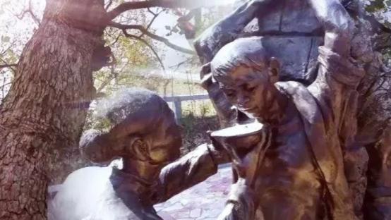 1928年年初，30岁的程儒香被敌人拖到箭厂河吴氏祠堂大门外，一阵毒打后，被扒光