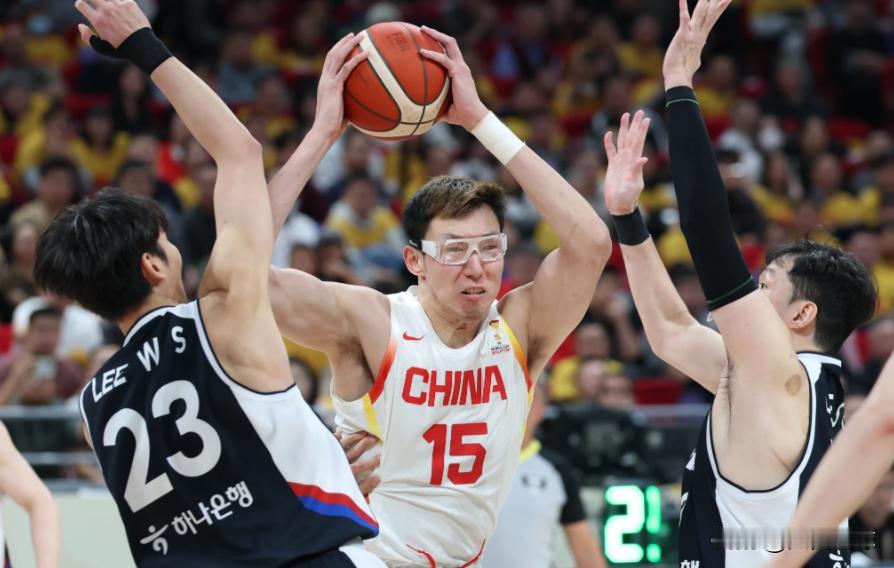 国际篮联重大官宣！中国男篮再收一好两坏消息，必须立刻征召5人国际篮联正式公布