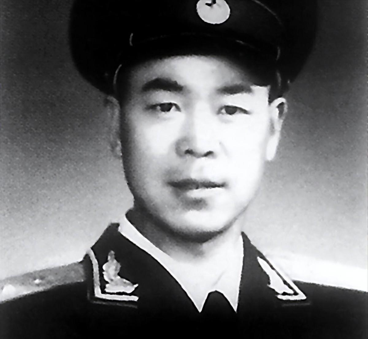 他本只是普通营长，却因毛主席一句话被破格提拔为大校军衔，这段历史你知道吗？19