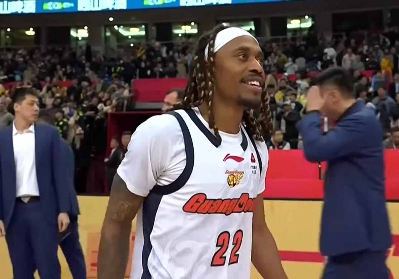 麦考尔43分3篮板3助攻，赛后他谈到绝平三分:这是一场不可思议的比赛，我们一