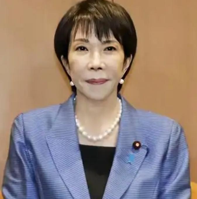 高市早苗脸都黑了，中日关系折腾了快一年时间，眼看着中方邀请函正式递上日本官方手里