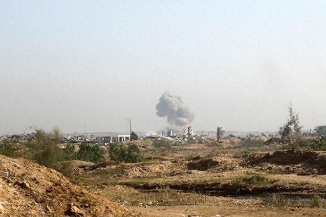 [比心]一批哈马斯武装人员在加沙南部拉法东部的地下通道里，已经被困了一个半月。20