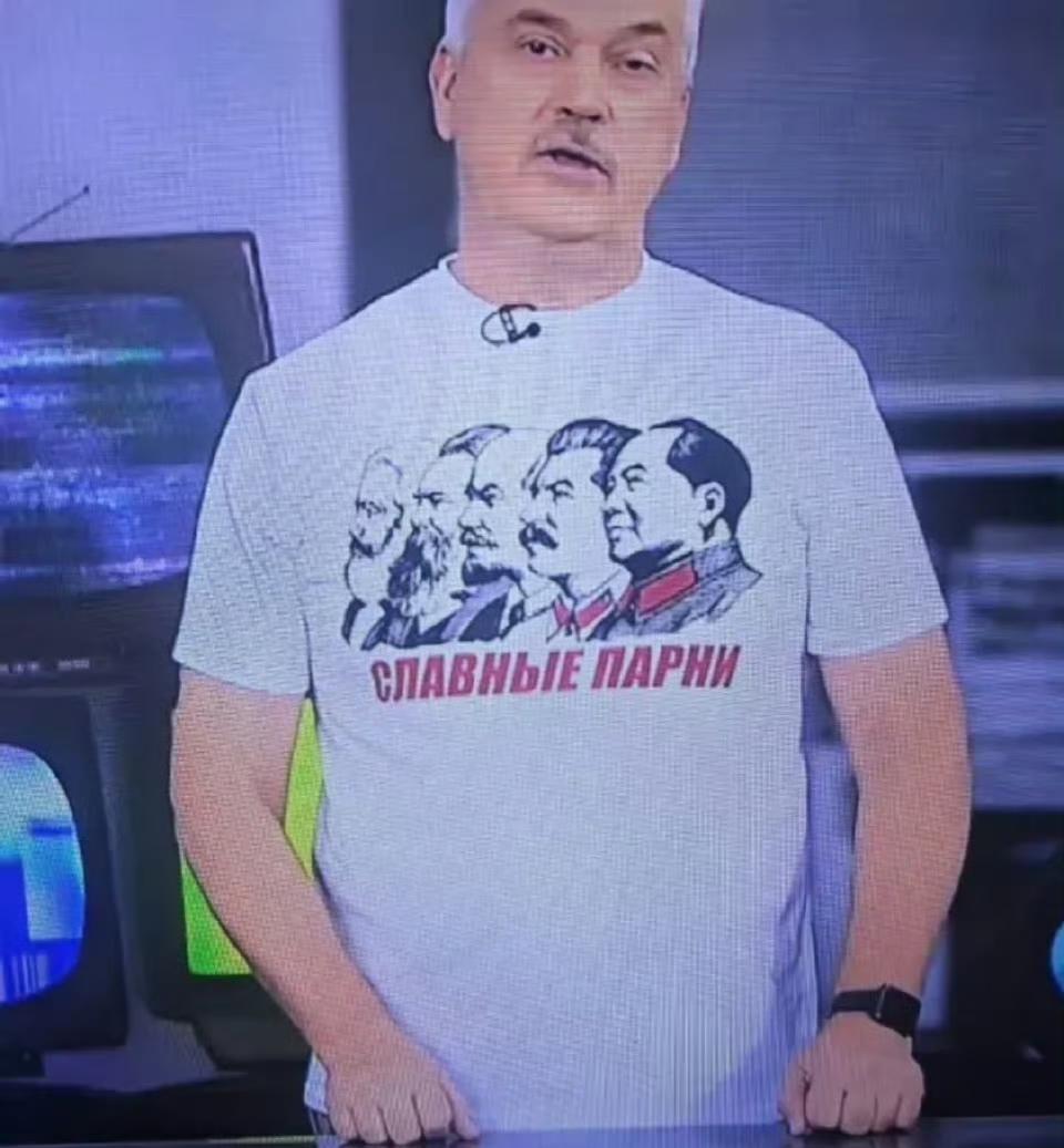 白俄罗斯电视节目主持人的T恤，СлавныеПарни，光荣的伙伴。​​​