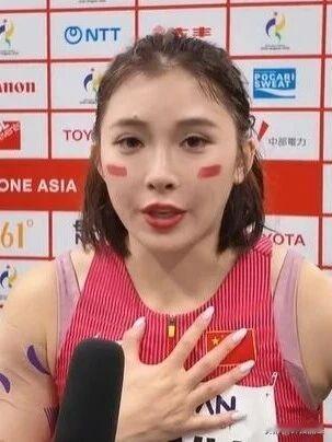 0分？女子100米栏预赛结束后，吴艳妮接受采访时说：预赛这一枪，我给自己打分，