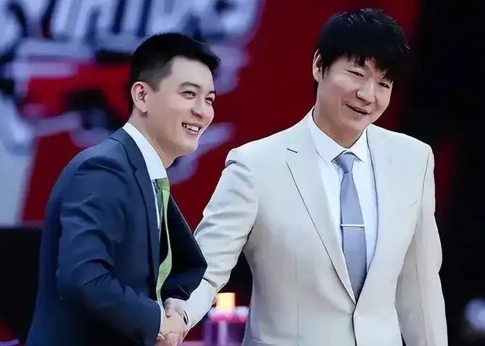 辽鲁小外互换东家！据媒体消息，辽宁男篮放弃了三连冠功臣外援弗格优先续约权，结果