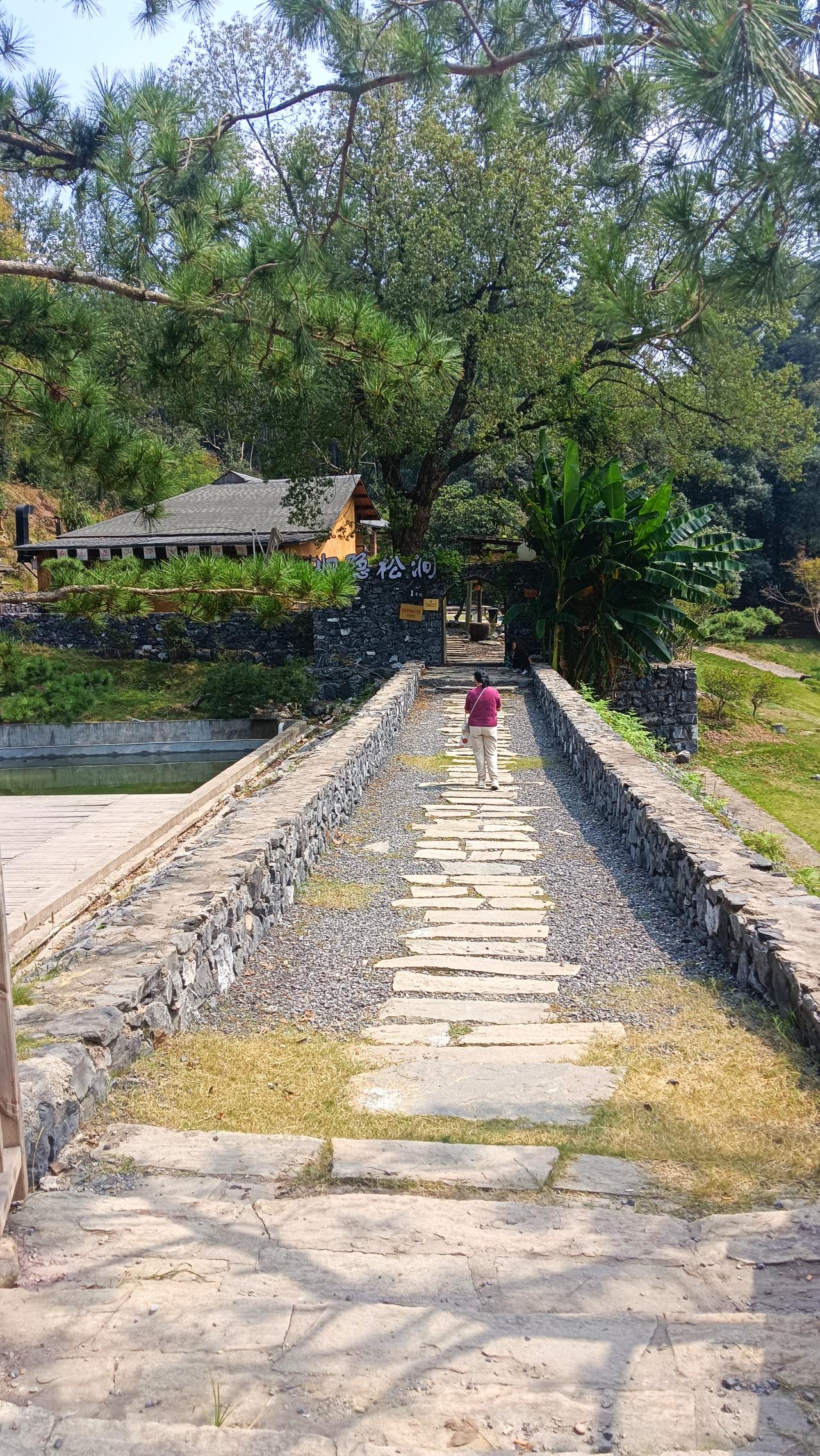 这么好的景区为什么没有游客呢？岳塘区荷塘村的归隐松涧是第六届湖南旅游大会重点推