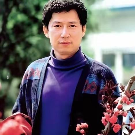 1993年，继承了女人60亿遗产的男人李春平，终于吐露出了自己的真实想法：“她比