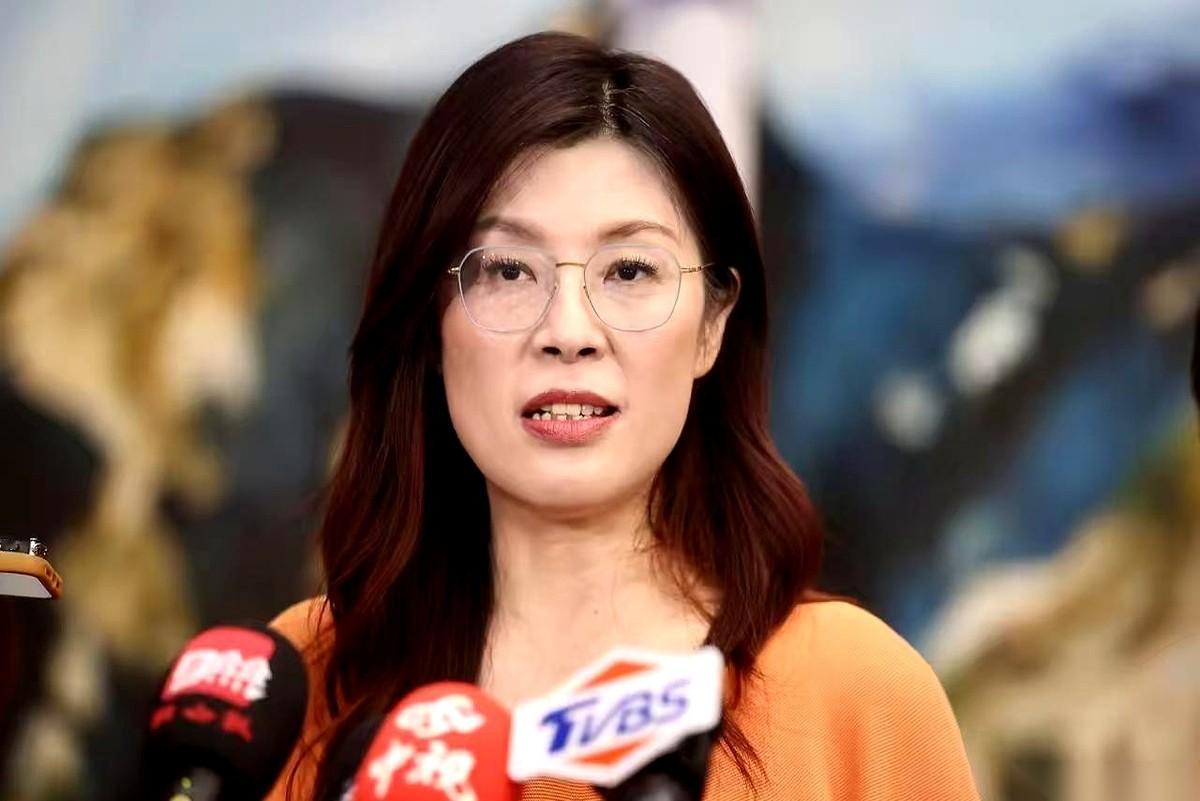 刚刷到个事儿，差点没把我手机惊掉。有人提了个“建议”，说想跟咱家商量一下，让我