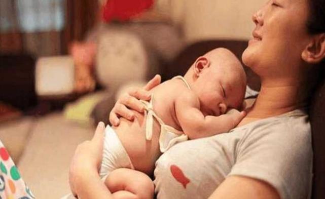 孩子出生后十天, 家里大宴宾客, 只因小姑子说了一句话产妇却又进了医院