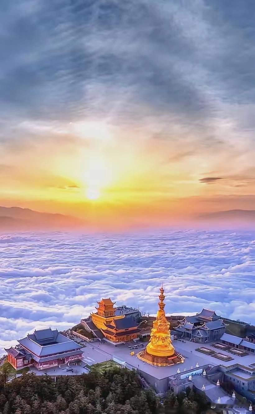 好消息！经峨眉山佛教协会研究决定，自2026年1月1日起，峨眉山全山寺院向游人