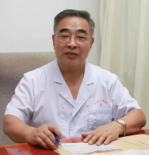 中医名家张伯礼说：“把自己当傻子，傻吃，傻喝，傻睡。只要能吃好，睡好，保持情绪