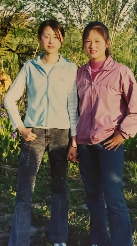 八十年代女性，身体是自然香的。现在女性很多人需要用香水，化妆品。知道为什么吗？