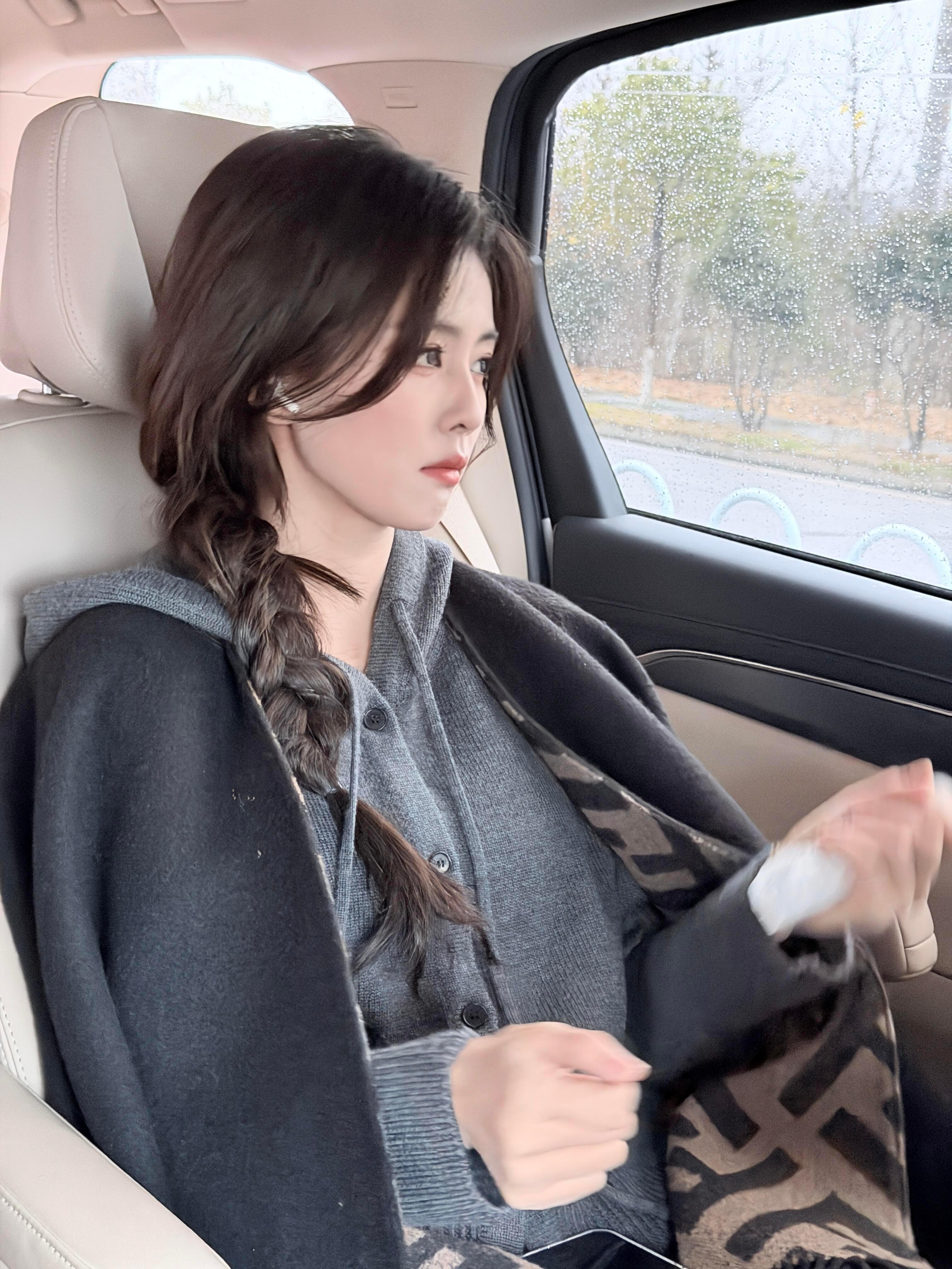 妈咪冷脸也好美喜欢白鹿单侧麻花辫🤏🏻我就爱看日常随拍我吃吃吃吃吃吃吃