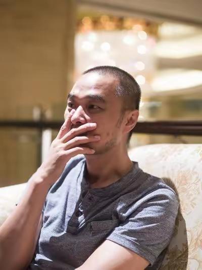 协和博士冯唐曝抗癌秘诀：女生要“混蛋”才保命！身价上亿的冯唐跨界开挂，协和