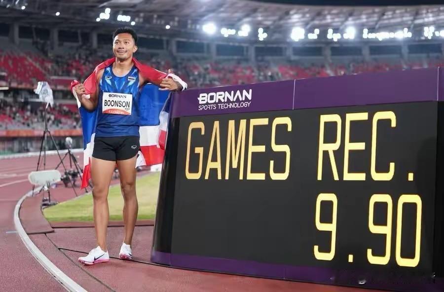 为什么说张展硕比泰国短跑名将汶颂更应该当选2026亚运会男子MVP?1.首先