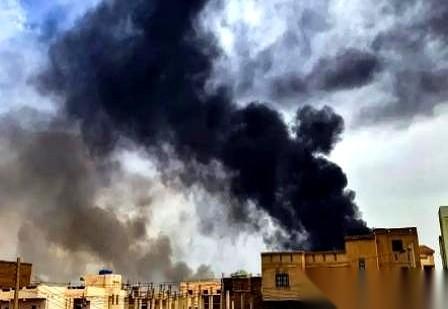 前脚刚在谈判桌上跟人说“我们谈得很好，很有建设性”。后脚，自家的无人机就把一辆