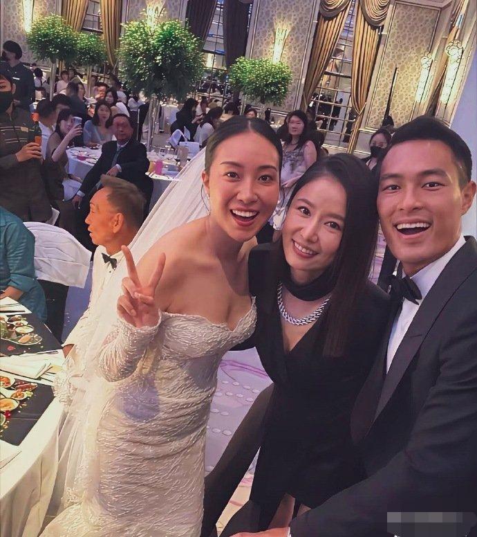 林心如太抢镜了，比新娘还美！