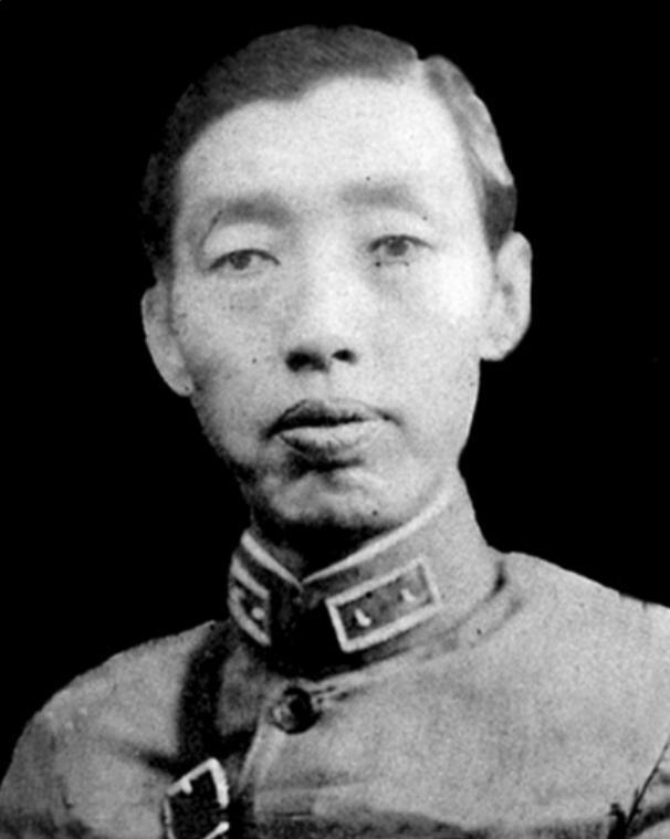 1940年，石友信召集军官开会，要替哥哥石友三报仇，讨伐高树勋。正当石友信气势汹