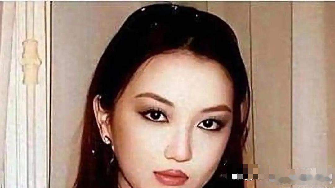 王菲啥滋味估计都尝遍了，咋也想不到李嫣突然在社交平台发声！李嫣发文：我骂不了你们