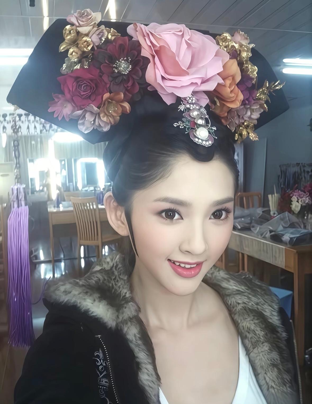 懂了那句“祺贵人愚蠢却实在美丽…..”