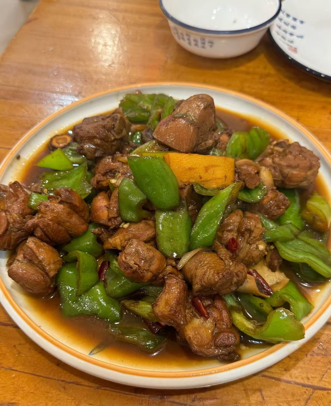 山东济南，下饭的口味鲁菜馆值得吃！