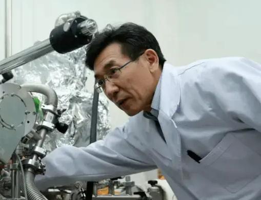 北京时间10月6号，2026年诺贝尔物理学奖公布在即，凝聚态物理学家薛其坤的名字