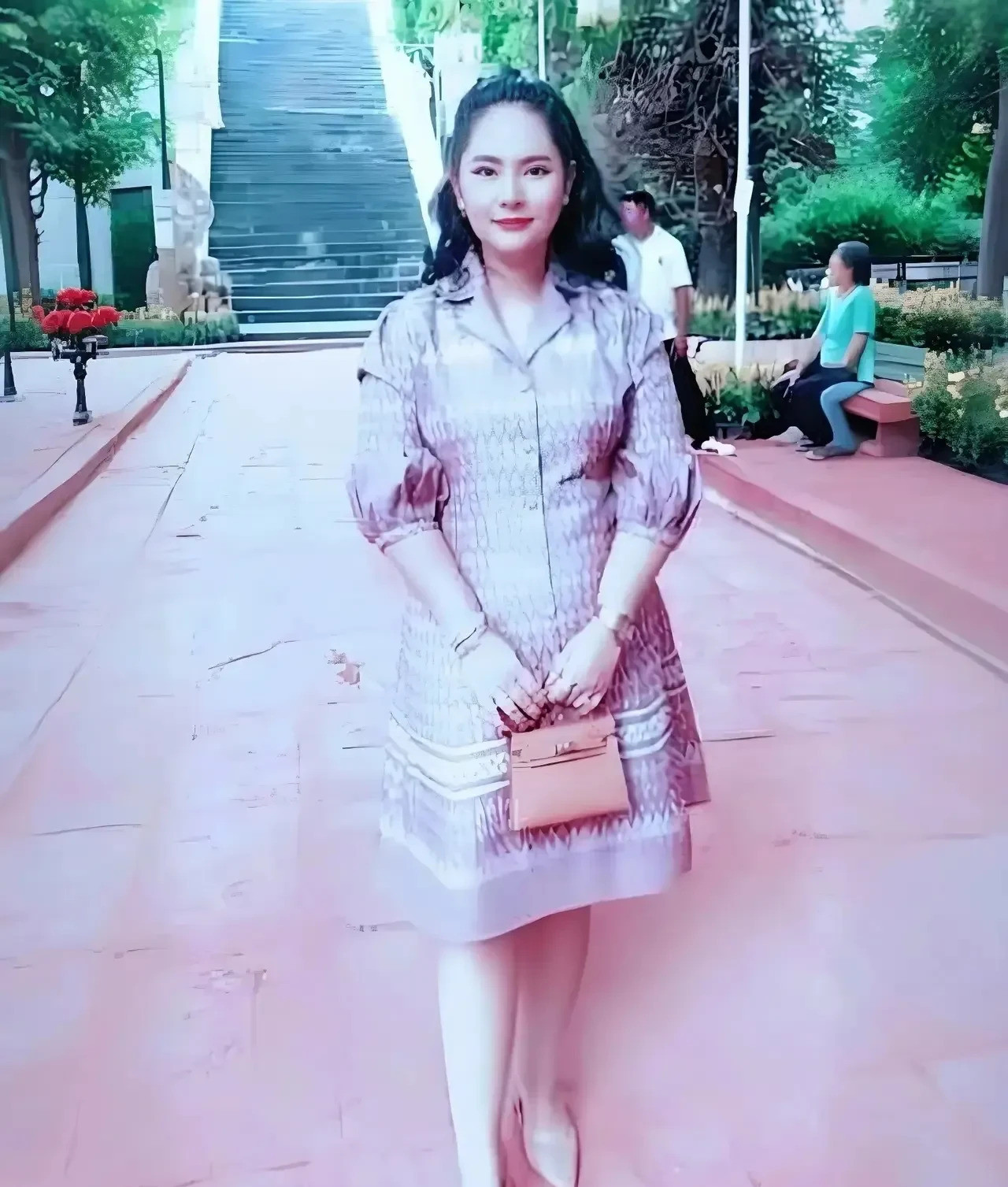 泰国和尚出事了，跟女人不清不楚惊天大瓜！泰国寺庙里那些德