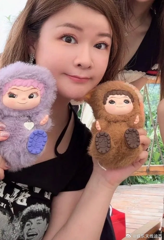 虞书欣给多少人送过wakuku可是wakuku长得真的很像杜华，她自己又是投资人