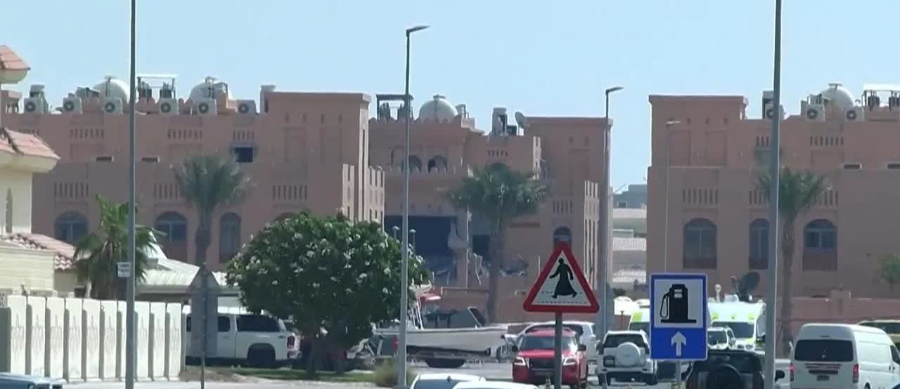 面对以色列威胁，卡塔尔以一个葬礼回应，国家元首出席据央视新闻客户端，9月